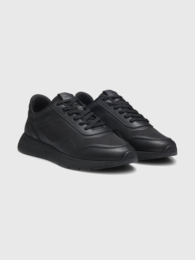 Sneakers with a logo detail - 3