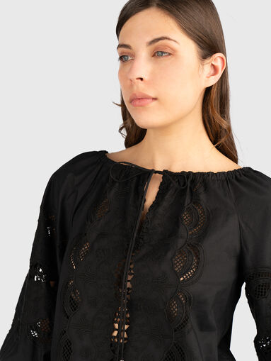 Cotton blouse with dropped shoulder - 4