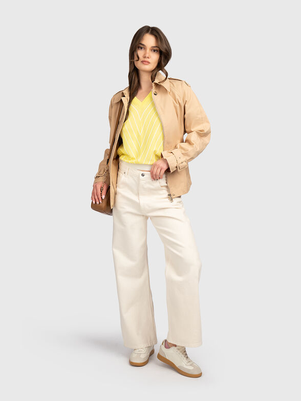 Short-sleeved sweater with V-neck - 2