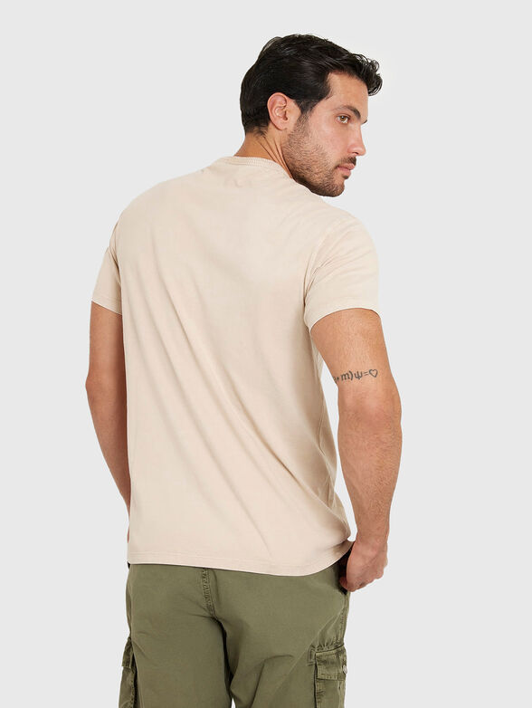 T-shirt in beige colour with triangular logo - 3