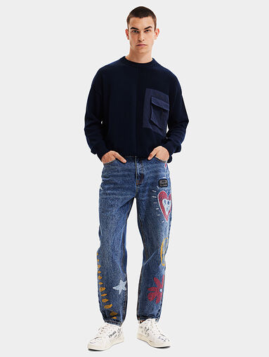 Blue jeans with an accent print - 5