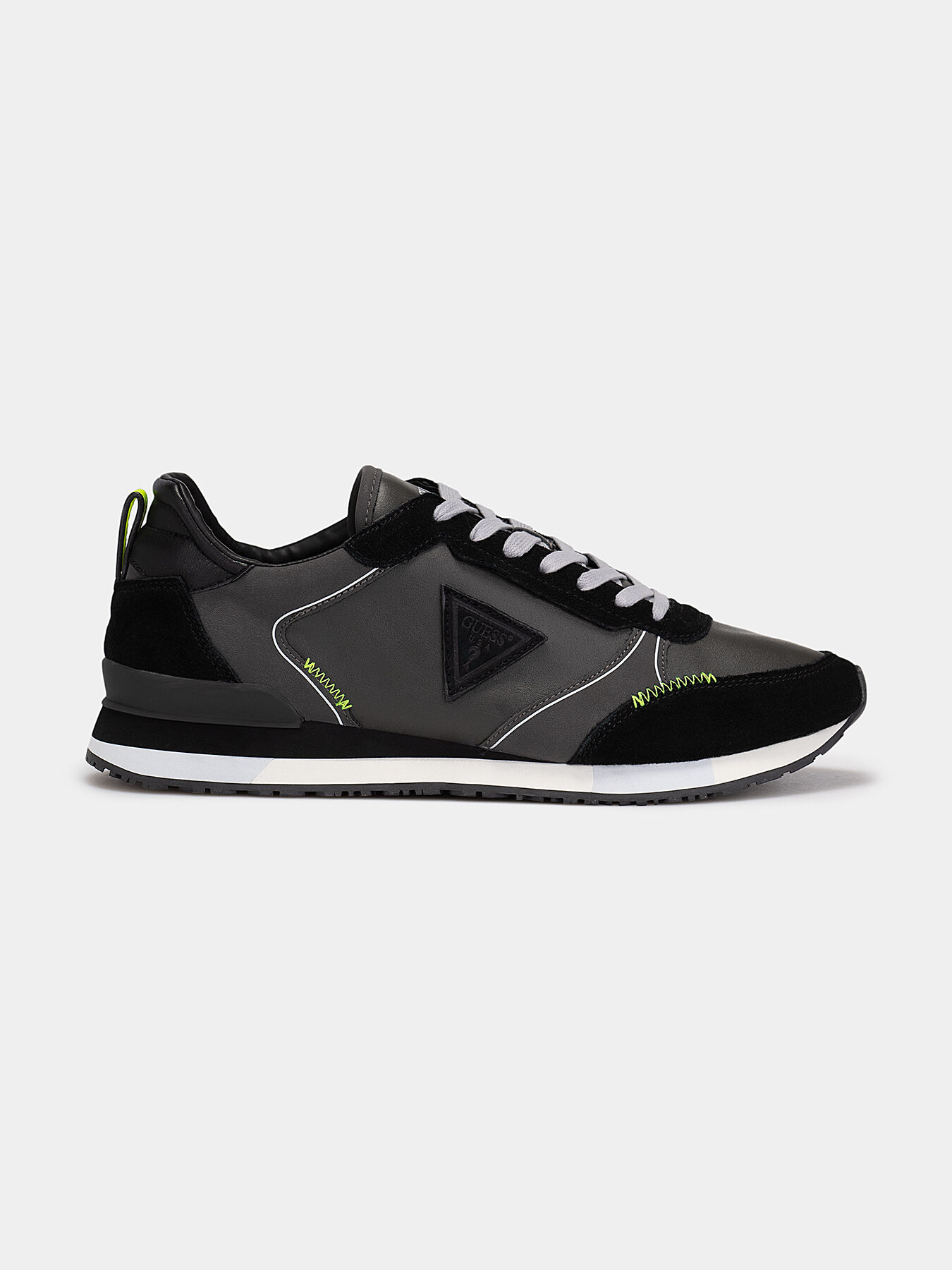 NEW GLORYM Sneakers brand GUESS Globalbrandsstore en