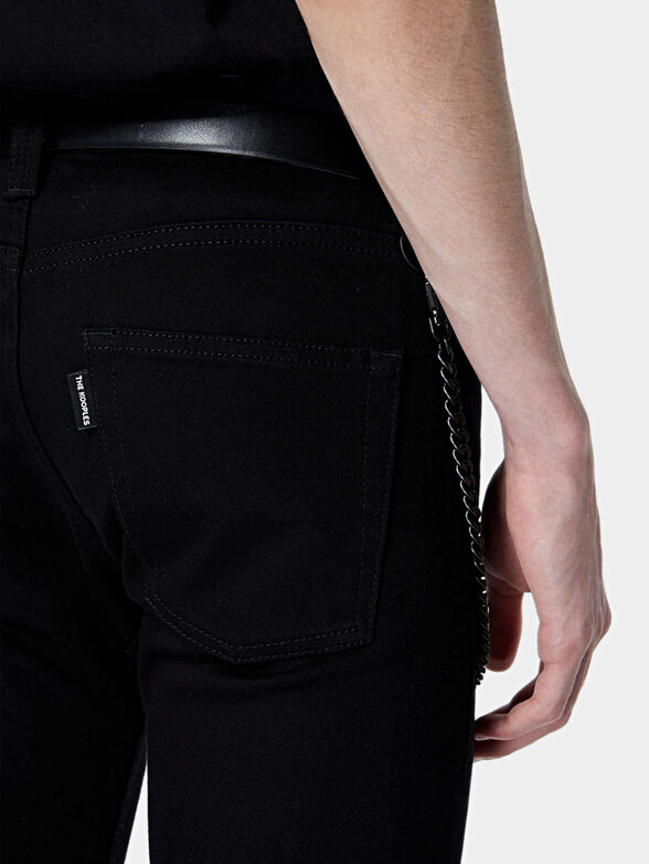 Black skinny jeans with chain detail - 4