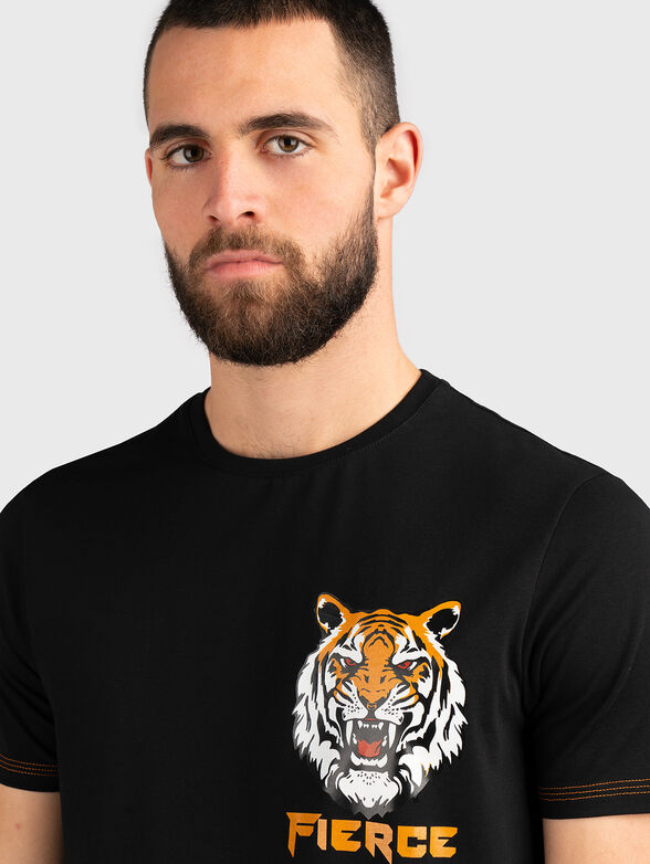Black t-shirt with tiger prints  - 5