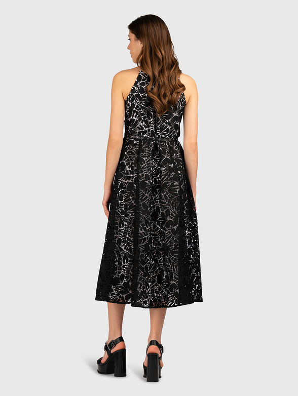 Lace midi dress with halter neckline - 2