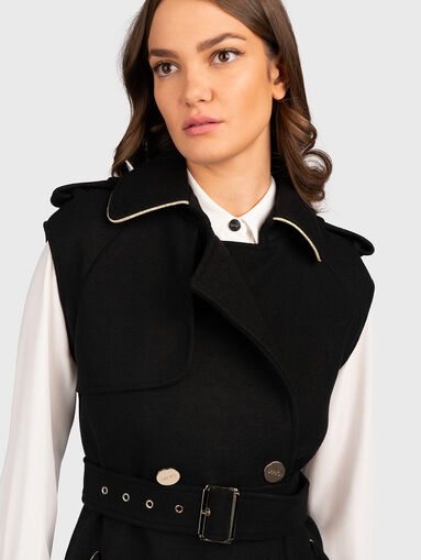 Vest with double-breasted fastening - 5