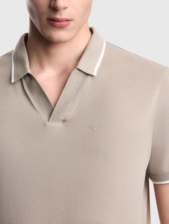 Cotton polo shirt with a V-neck  - 4