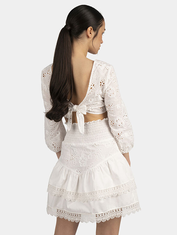 Dress with embroidery and lace accents - 2