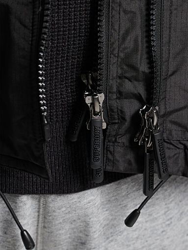 Triple-layered two-way zip fastening jacket - 5