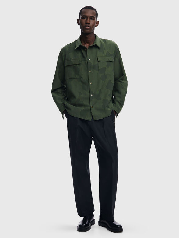 Πουκάμισο με στάμπα καμουφλάζ - 2