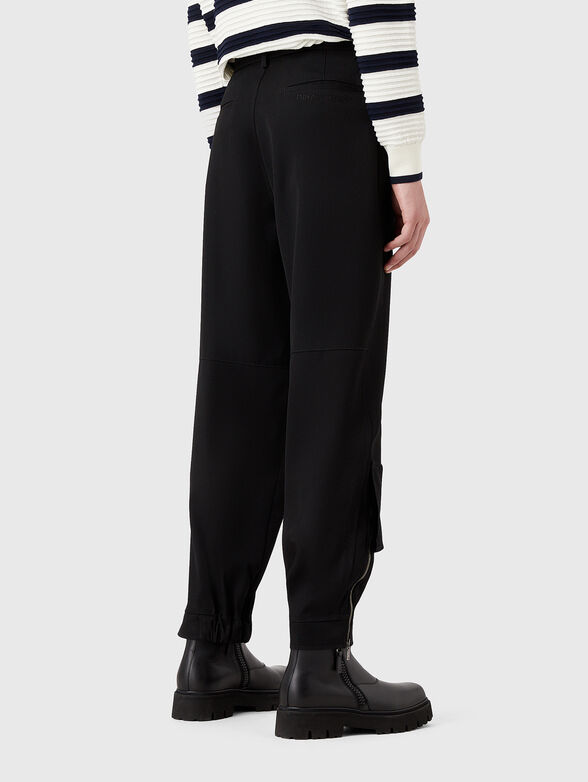 Wool trousers in black - 2