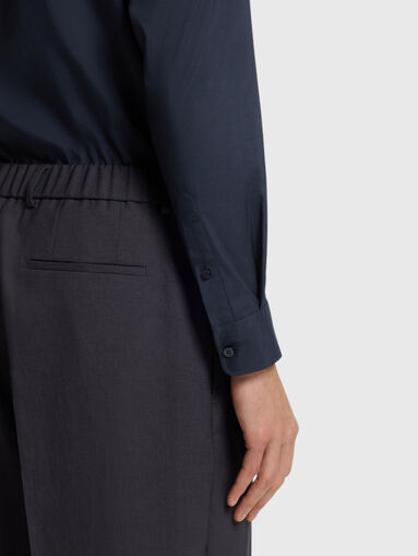 Dark blue shirt - 5