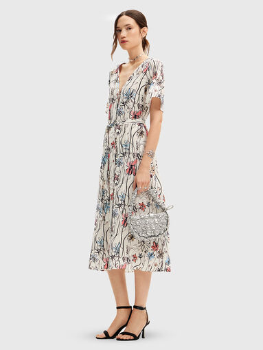 Dress with floral print and belt - 5