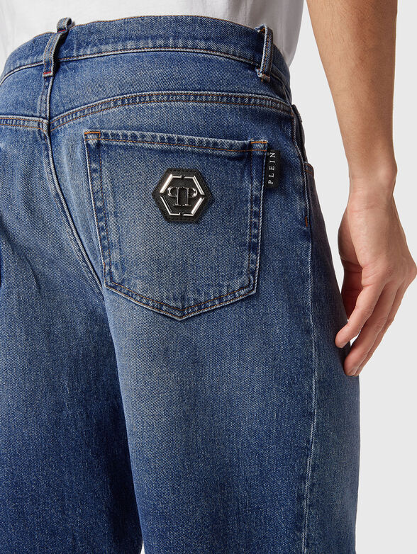 Denim shorts with logo accent - 3