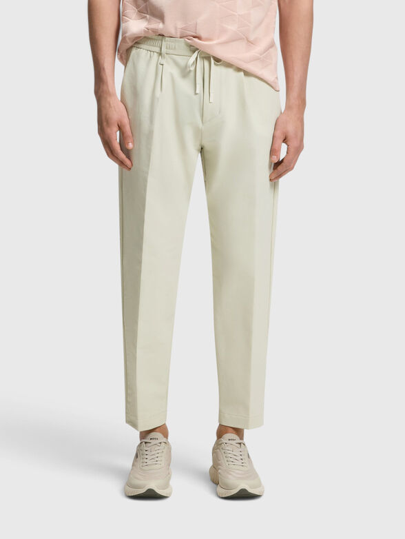 Pleated pants with an elastic waistband - 1
