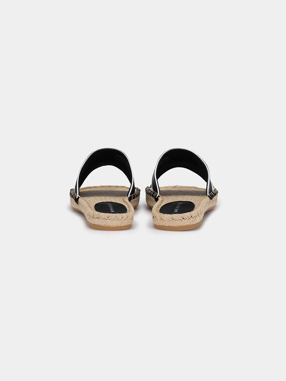 Slippers with logo accent - 4