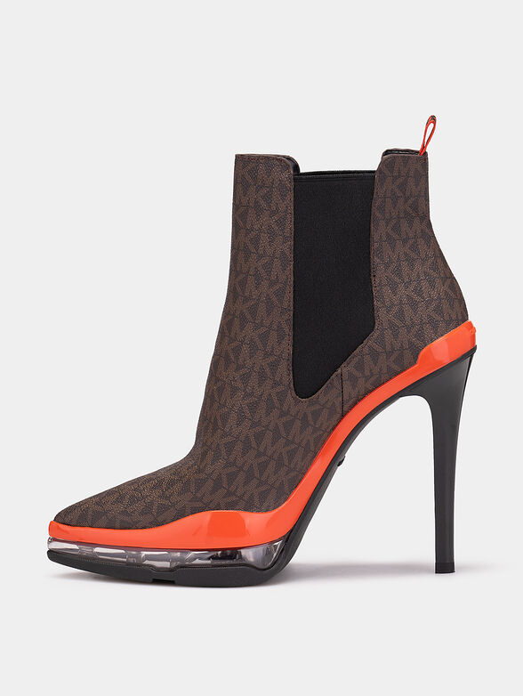 Ankle boots with logo print - 4