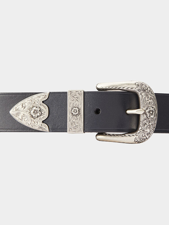 Leather belt with metal details - 2