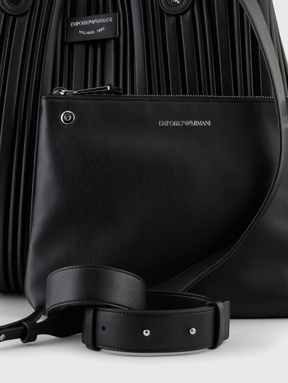 Large black bag with carrying case - 5