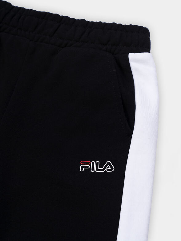Sports pants with contrast inserts - 3