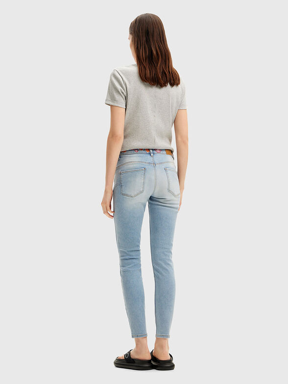 Skinny jeans with floral embroideries - 2