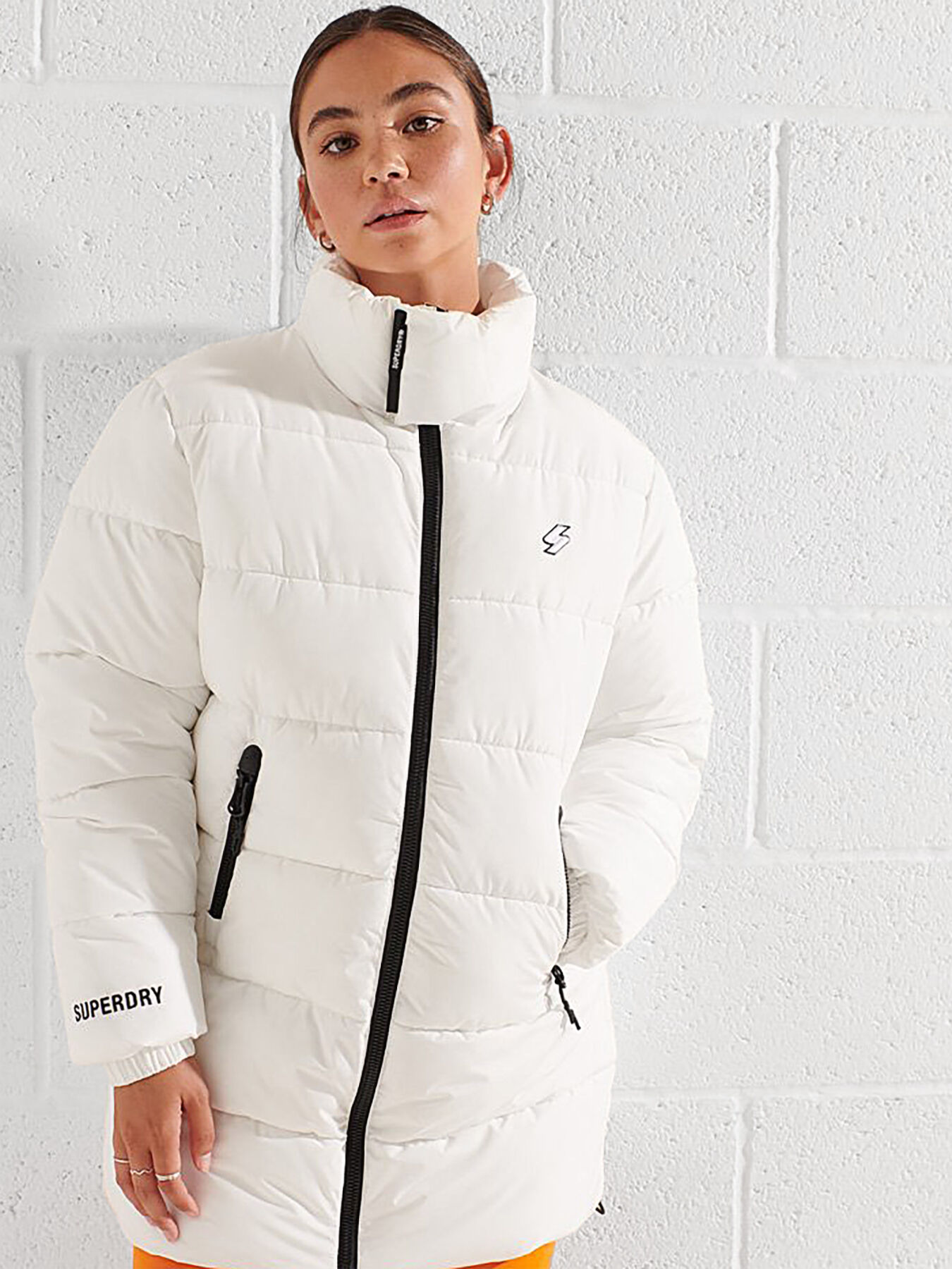 White padded jacket with accent zips brand SUPERDRY Globalbrandsstore en