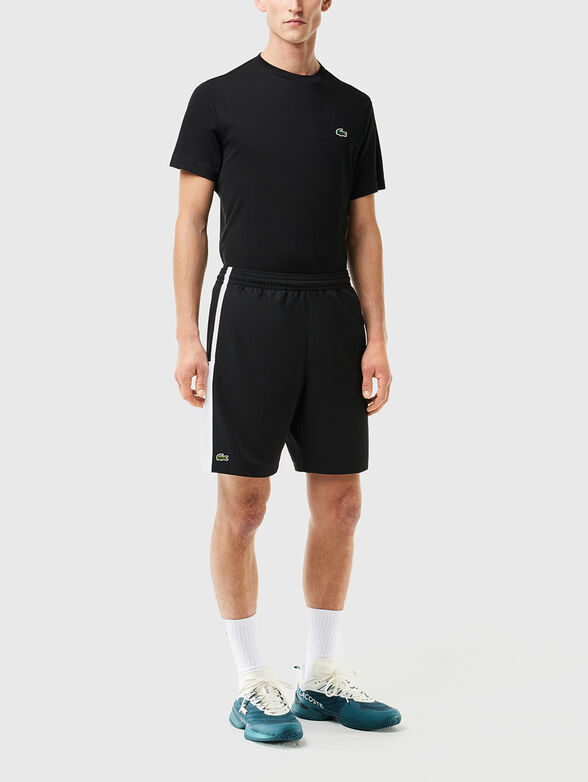 Short with contrast details - 3