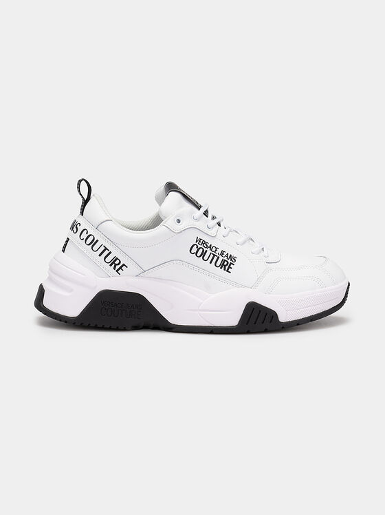 Бели спортни обувки с лого акценти - 1