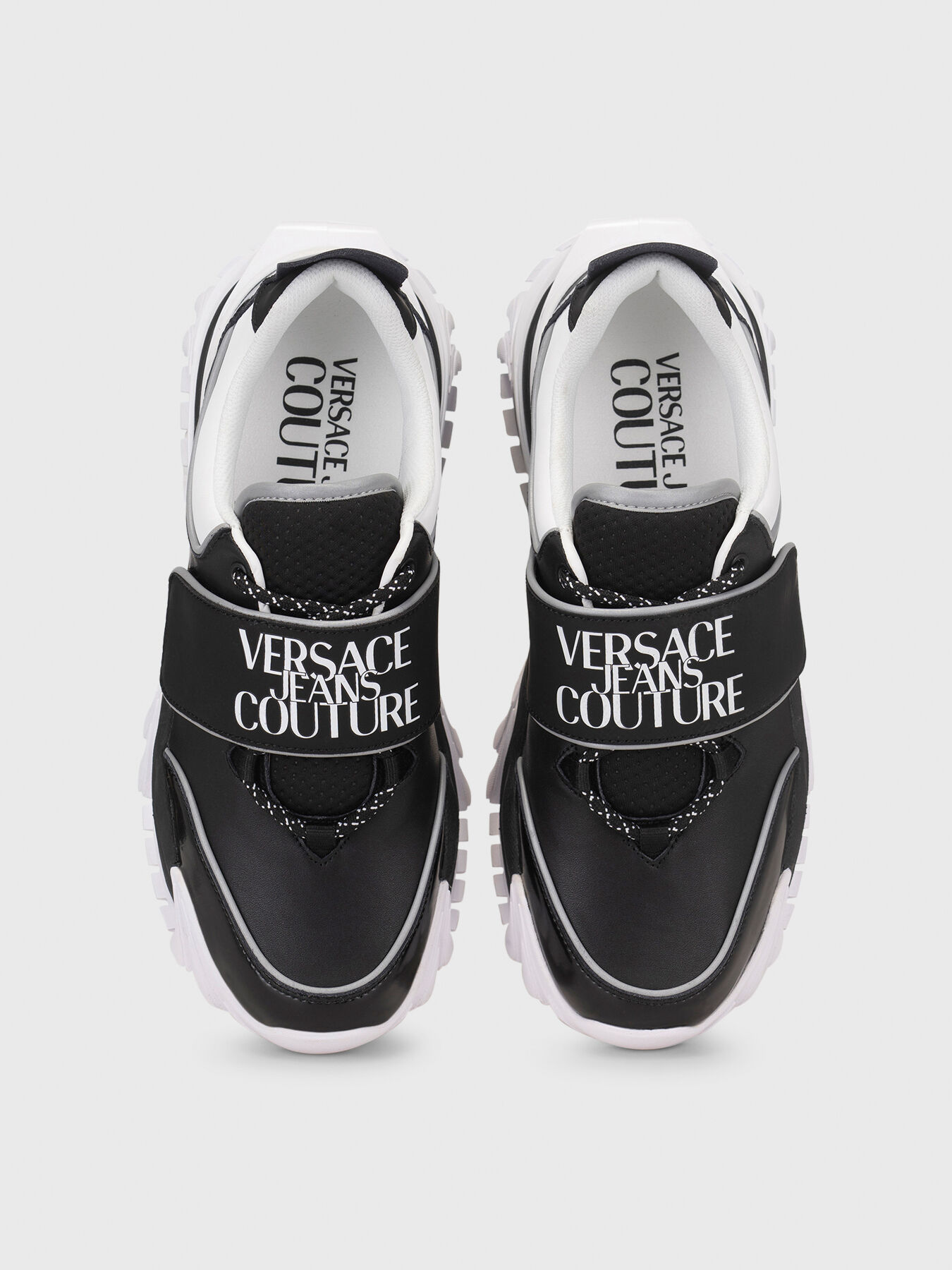 ★VERSACE★ニュートレイル トレック スニーカー Trail Trek Chain Couture Sneakers Black,Gold | VERSACE US
