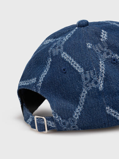 Baseball cap with monogram - 3