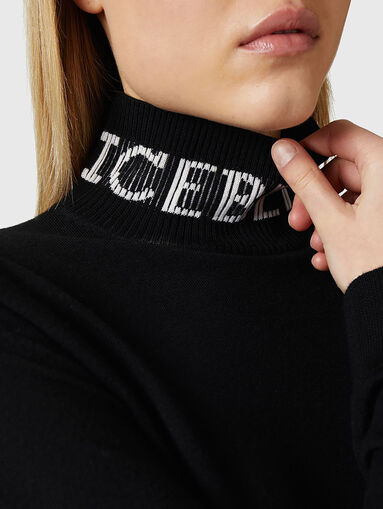 Merino wool turtle neck sweater - 5