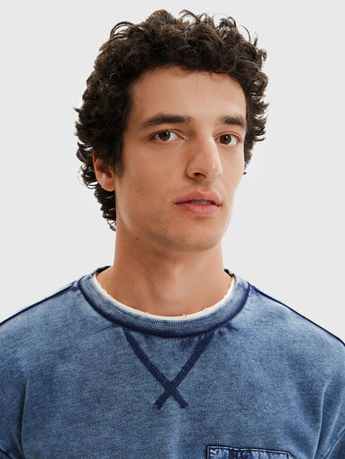 ALYSUM sweatshirt with accent pocket - 4