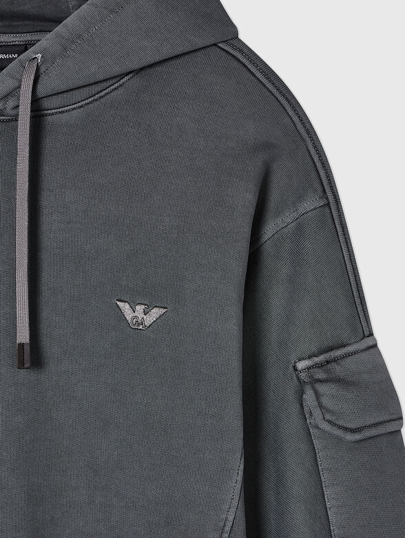 Cotton hoodie with accent pockets - 4