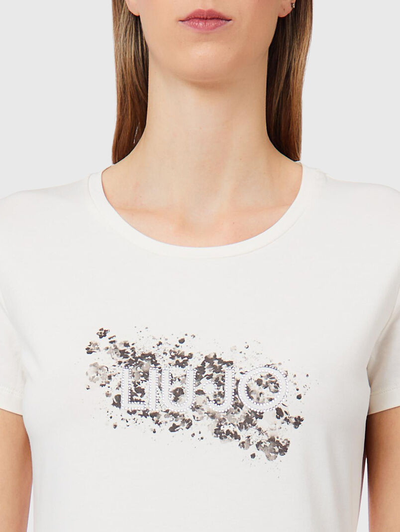 White T-shirt with print - 3