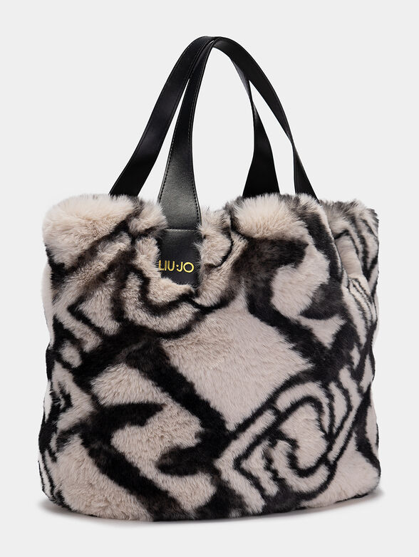 Handbag with fluffy faux fur - 3