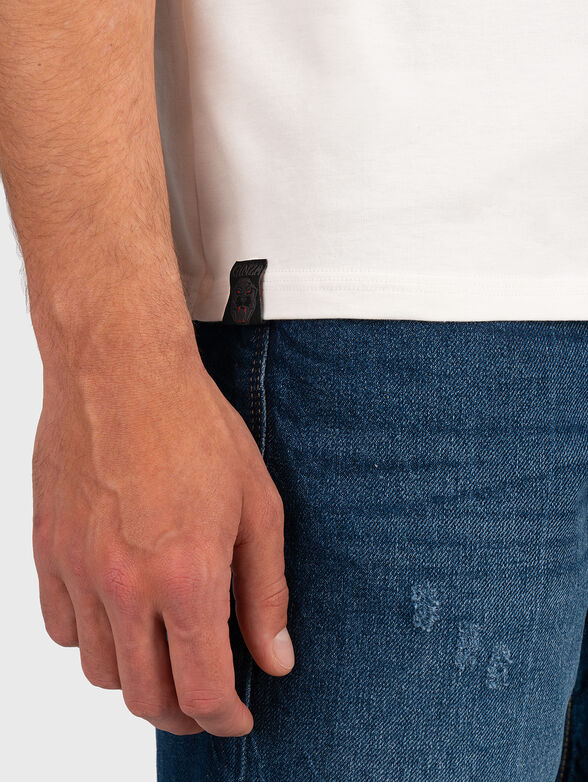 White T-shirt with print - 4