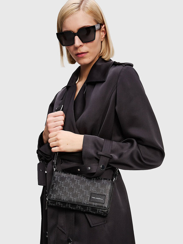 Crossbody bag with monogram print - 2