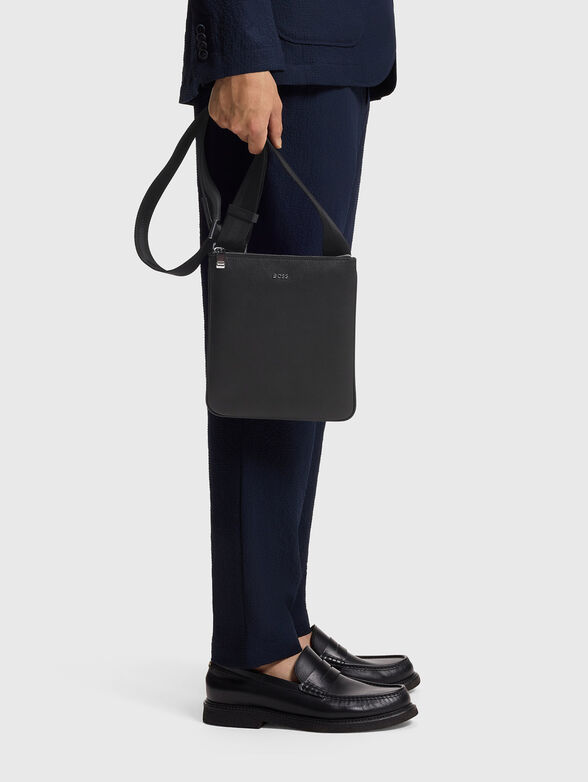 Black bag with a logo detail - 2