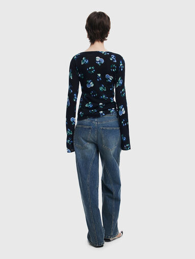 Slim sweater with print - 3