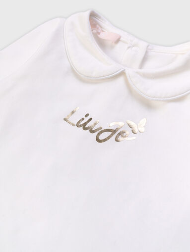 Set with gold accents - 3