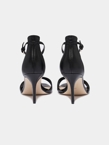 ABIRI Leather sandals in beige - 4