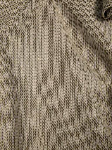 Textured polo shirt with buttons  - 4
