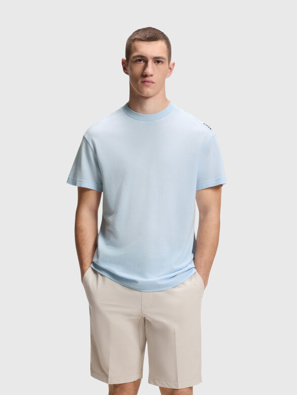 T-shirt with a round neckline - 1