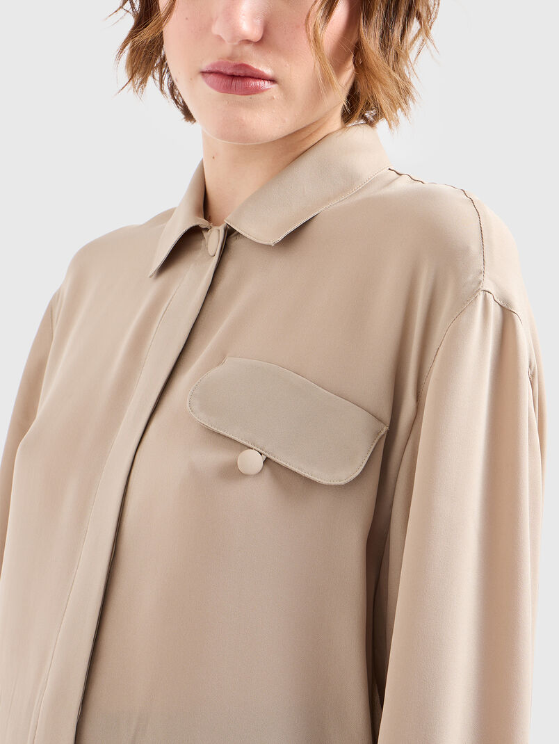 Silk shirt with button - 3