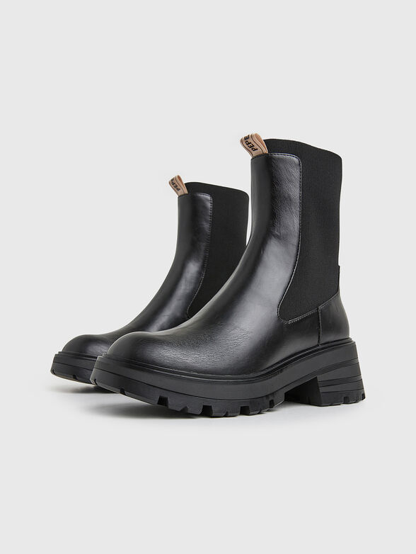 Black Chelsea boots in eco leather  - 2