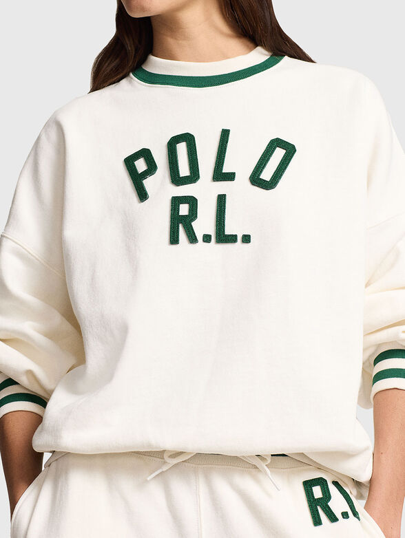 Sweatshirt with contrast logo - 4