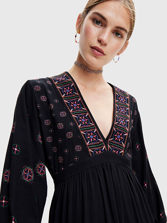 CRETA black dress with ethnic print - 3