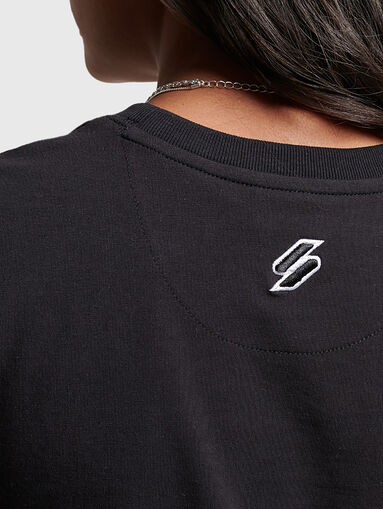 Cropped T-shirt with logo detail - 3