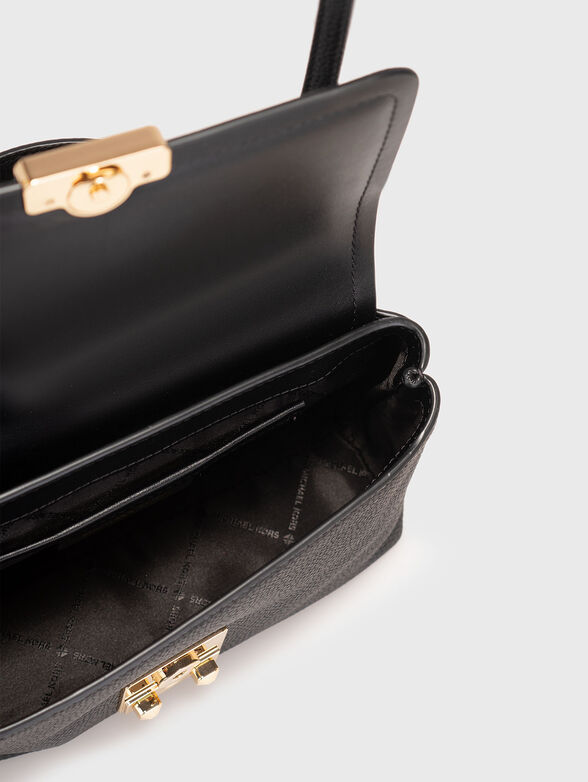 Leather bag with golden logo - 6