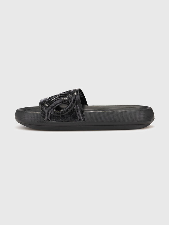 Slippers with logo accent - 4